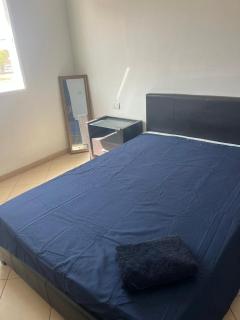 Central Studio Apartment near beach - 3