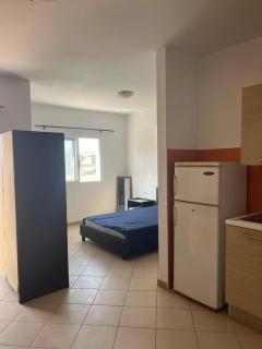 Central Studio Apartment near beach - 5