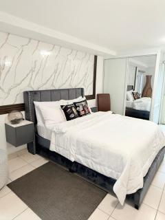 Green House - Modern Studio near Island Verde & Airport - 0