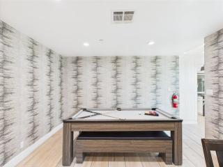 Luxe- Zephyr -Pool - Putting Green - Tons of Games - 7