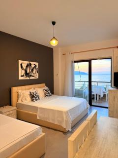 Soleil - Sea View Studio with Balcony - 0