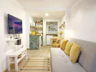 Botanique Studio - up to 3 by Homeful Homes - 0