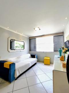 12F- Pe na Areia do Tombo-2 Quartos, Ar Cond, 2w, 1 vaga e Roupas de Cama - 2