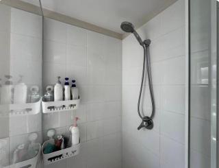 UQ 舒适3人间 10mins walk Q3 - 8