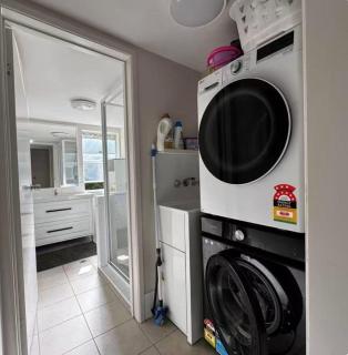 UQ 舒适3人间 10mins walk Q3 - 2