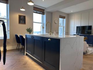 Luxury 2Bed 2 Bath Apartment in Historic Bank - 7