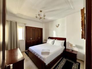 Chic & Spacious 4BR with Jacuzzi-Fez New City Stay - 8
