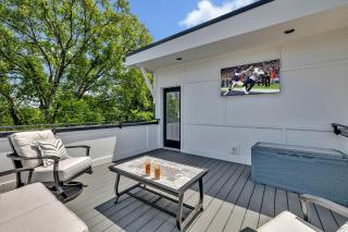 Resonant - 2 Townhomes - 2 Private Rooftop Decks - 4