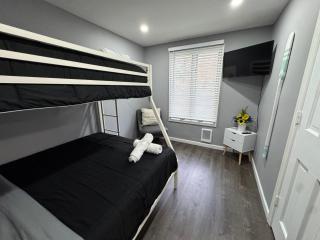 Casa Rosado @ Pocono II by Lake Hot Tub Camelback - 1