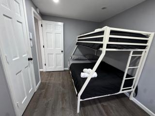 Casa Rosado @ Pocono II by Lake Hot Tub Camelback - 2