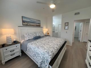 Serenade Located In Palmer Ranch On 1st Floor - 3