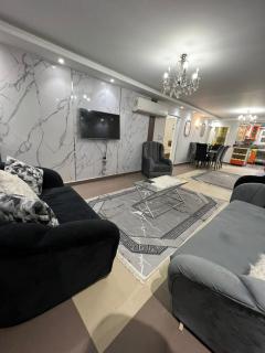 A distinctive apartment overlooking the most important street in Dokki - Cairo - 3