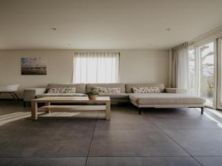 Waterside Escape with Easy Access - 2