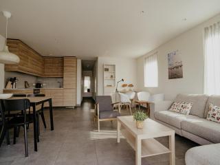 Waterside Escape with Easy Access - 3