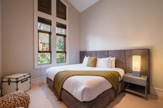 Fitzsimmons Walk 10 by Outpost Whistler - 5