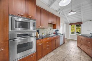 International Colony 10 - 6