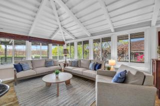 International Colony 10 - 5