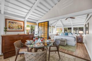 International Colony 10 - 4