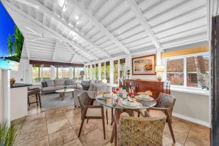 International Colony 10 - 2