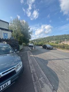Treforest Apartment 2 Bedrooms - Next Station- Free Parking - 1