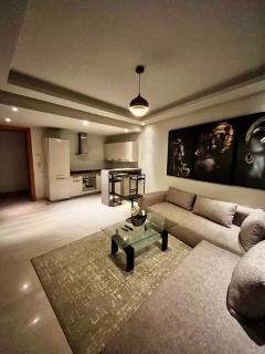 APGCI- Elegant studio en plein princesse - Centre ville - 0