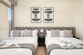 Cozy 2BR with Canal View & Partial Burj View - 3