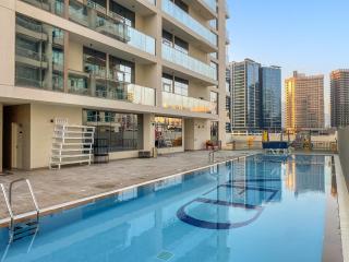 Cozy 2BR with Canal View & Partial Burj View - 4