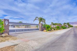 7 Mi to Fremont St: Vegas Home w/ Backyard Oasis! - 9