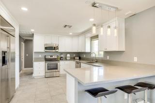 7 Mi to Fremont St: Vegas Home w/ Backyard Oasis! - 2
