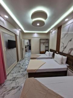 saraya khaled ben waleed - 8