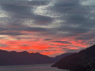 Stunning Lake Views - 2