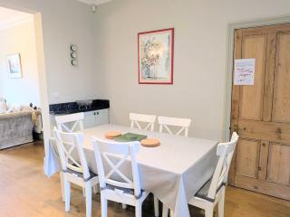 Riverside House - with parking - 5