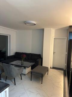 Soft light, calm space 3 rooms at 22nd District near big Shoppingcenter - 0