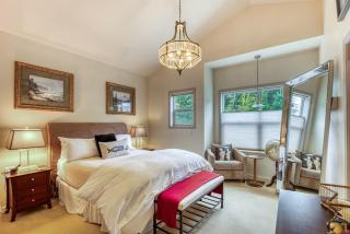 Stunning Oceanview Townhouse Walk to Seawall, Shops & Depoe Bay Dining - 4