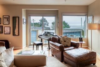 Stunning Oceanview Townhouse Walk to Seawall, Shops & Depoe Bay Dining - 8