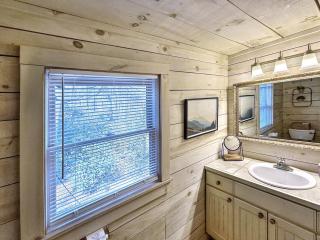 1930's Highlands Hideaway - 4