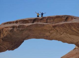 Wadi Rum Bubbles Luxury Camp - 4