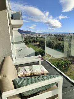 Modern appartement met groot balkon - 4