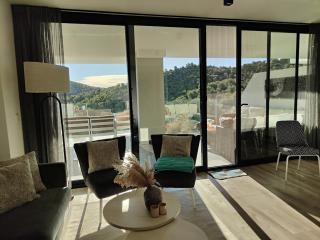 Modern appartement met groot balkon - 1