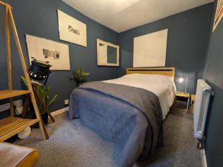 Cute & Funky One Bed, Salisbury, UK - 0