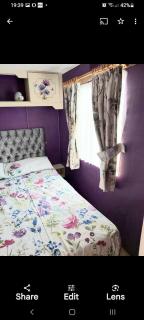 H11 Jean's Caravan The Chase caravan park - 7