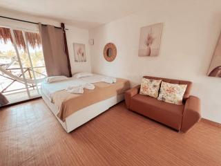 Margarita's Beach Club - 2