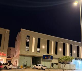 شقة مطلة على البرج - غرفه وصالة - 8