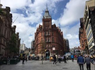 Modern Studio, Top Floor, King Street Views - 7