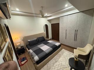 Seven Star Heights - 7