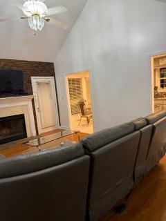 Elegant 5 bedroom house - 9