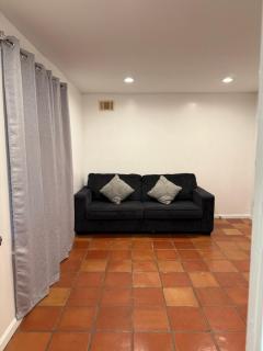 Elegant 5 bedroom house - 4