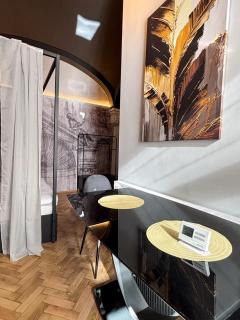 Moonlight City Center Studio Private Parking - 2