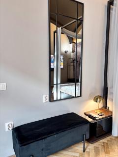 Moonlight City Center Studio Private Parking - 1