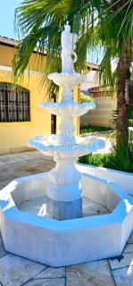 Fantástica Casa a Beira Mar com Piscina Aquecida Cobrado a Parte, Toboágua, Cascata, Hidromassagem, Salão de Jogos com Bilhar e Pebolim, Área Gourmet Coberta com Quiosque e Churrasqueira, 6 Quartos Sendo 4 Suites, 7 Banheiros, Garagem para 6 Carros, Wi-Fi - 1